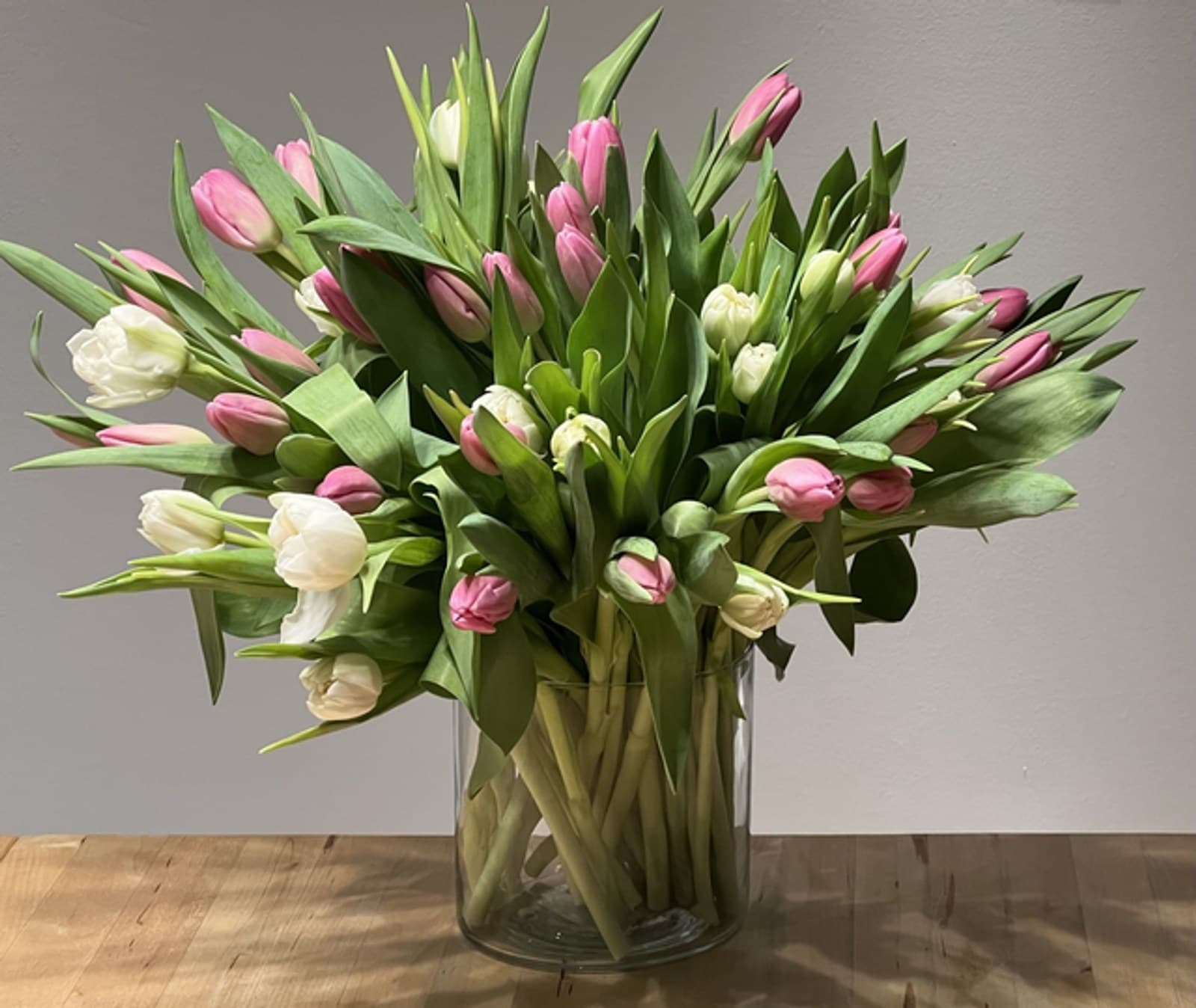Tulpen Total (55 Stück) inkl. Glasvase